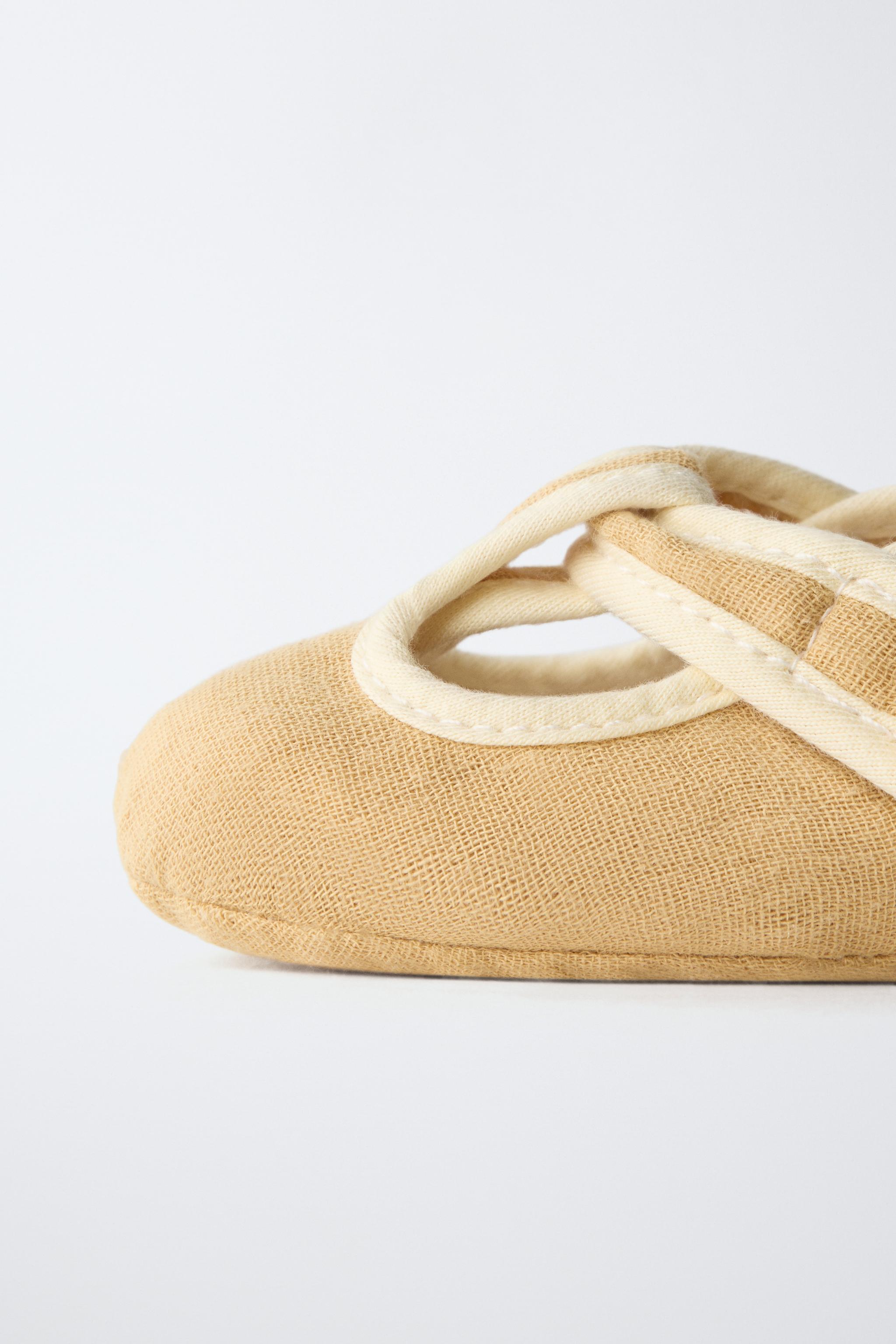 CHAUSSONS SANDALES EN COTON